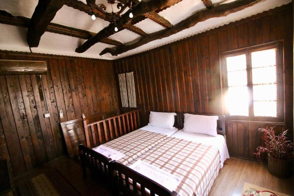 Hotel Nasho Vruho بيرات المظهر الخارجي الصورة